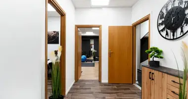 Gewerbefläche 82 m² in Warschau, Polen