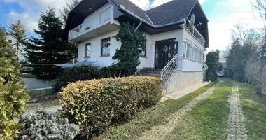 7 room house in Balatonszarszo, Hungary