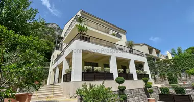 Dom 2 pokoi w Bijela, Czarnogóra