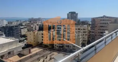 Квартира 3 комнаты в Албания
