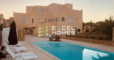Casa 5 habitaciones en Gharb, Malta