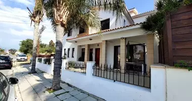 Cottage 5 bedrooms with furnishings in Larnaca, Cyprus
