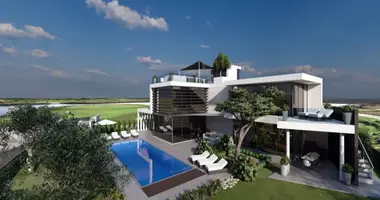 Villa 5 bedrooms in Quarteira, Portugal