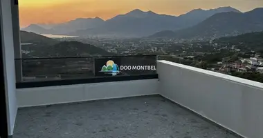 Casa 3 habitaciones en Celuga, Montenegro
