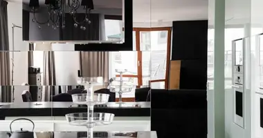 Wohnung 3 zimmer in Warschau, Polen