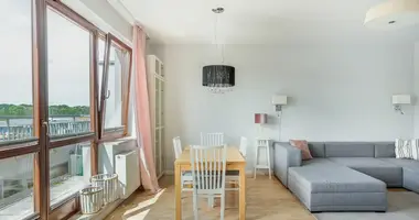Квартира 3 комнаты в Варшава, Польша
