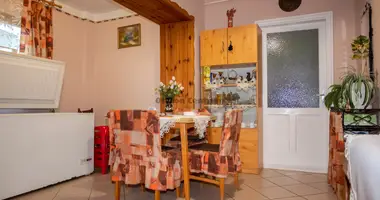 2 room house in Nadudvar, Hungary