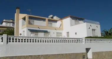 Villa 7 bedrooms in Izhevsk, Russia