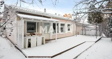 Casa 4 habitaciones en Kirkkonummi, Finlandia