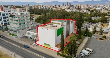 Nieruchomości komercyjne 2 028 m² w Strovolos, Cyprus