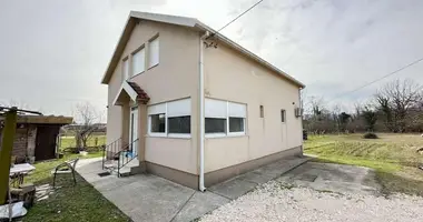 Casa 4 habitaciones en Municipio de Danilovgrad, Montenegro