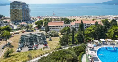 Apartamento 2 habitaciones en Becici, Montenegro