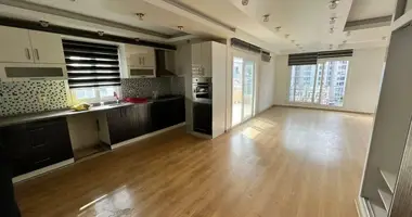 Wohnung 4 Zimmer in Alanya, Türkei