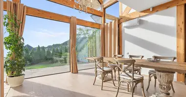 Casa 4 habitaciones en Tivat, Montenegro