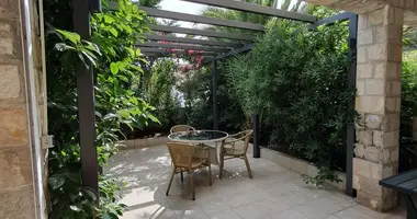 Apartamento 2 habitaciones en Petrovac, Montenegro