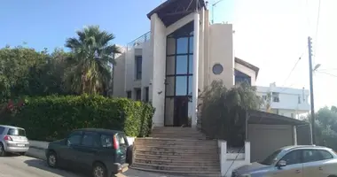 Haus 4 Schlafzimmer in Larnaka, Zypern