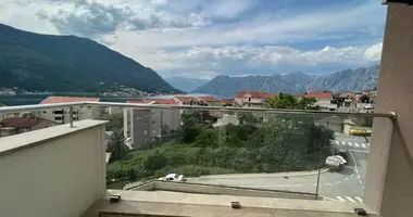 Wohnung in Dobrota, Montenegro