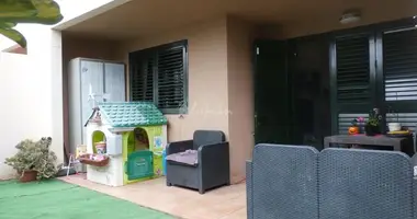 2 bedroom apartment in Adeje, Spain