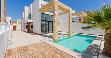 Villa 4 chambres avec Terrasse, avec vannaya bathroom, avec lichnyy basseyn private pool dans Torrevieja, Espagne