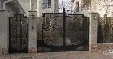 Casa 4 habitaciones en Odessa, Ucrania