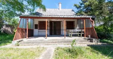 2 room house in Kincsesbanya, Hungary