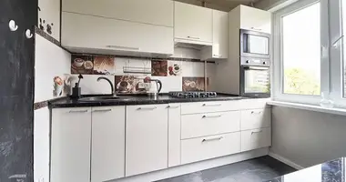 Apartamento 3 habitaciones en Minsk, Bielorrusia