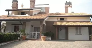 Villa 11 habitaciones en Civitanova Marche, Italia