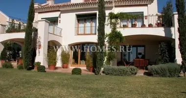 Villa  con Amueblado, con Aire acondicionado, con Garaje en España