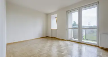 Wohnung 5 zimmer in Warschau, Polen