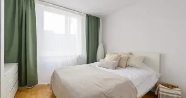 Квартира 2 комнаты в Варшава, Польша
