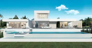 4 bedroom house in Malaga, Spain