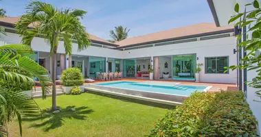 Villa 4 chambres avec Fenêtres double vitrage, avec Meublesd, avec Climatiseur dans Phuket, Thaïlande