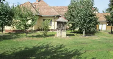 3 room house in Hacs, Hungary