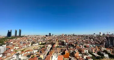 Apartamento 4 habitaciones en Área metropolitana de Madrid y Corredor del Henares, España