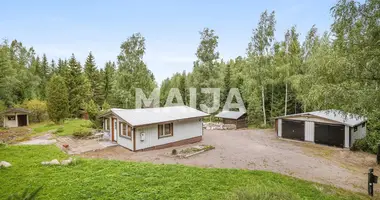 Casa 3 habitaciones en Maentsaelae, Finlandia