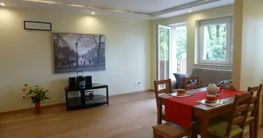 Wohnung 2 Zimmer in Warschau, Polen