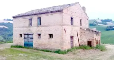 Casa 16 habitaciones en Terni, Italia