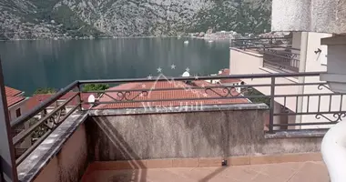 Apartamento 1 habitación en Risan, Montenegro