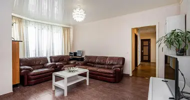 Wohnung 4 zimmer in Minsk, Belarus
