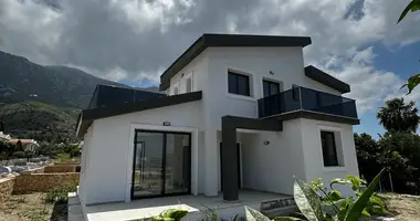 Villa  mit Doppelt verglaste Fenster, mit Balkon, mit Meerblick in Lapithos, Nordzypern