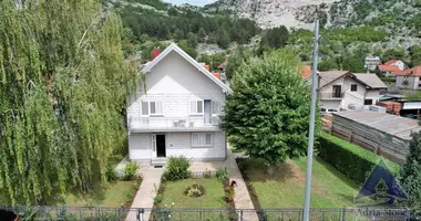 Dom 4 pokoi w Cetinje, Czarnogóra