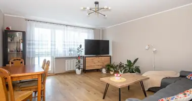Mieszkanie 3 pokoi w Poznań, Polska