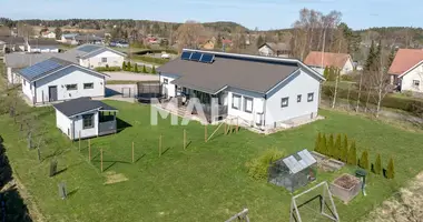 4 bedroom house in Salonkyla, Finland