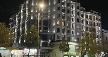 Apartamento 2 habitaciones en Taskent, Uzbekistán