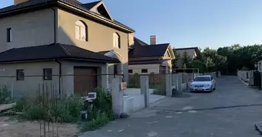 5 room house in Fontanka, Ukraine