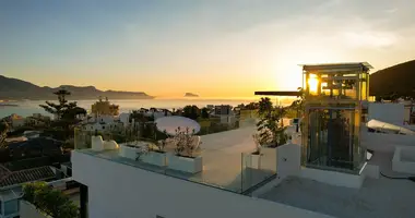 Villa 5 zimmer mit Balkon, mit Klimaanlage, mit Meerblick in l Alfas del Pi, Spanien