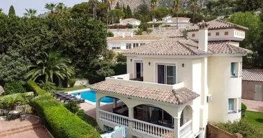Villa 4 bedrooms in Benalmadena, Spain