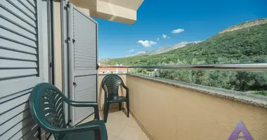 2 bedroom apartment in Kamenovo, Montenegro