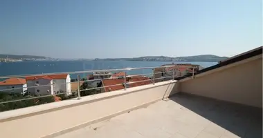 8 room house in Trogir, Croatia