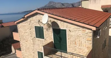 Hotel 374 m² in Borak, Croatia